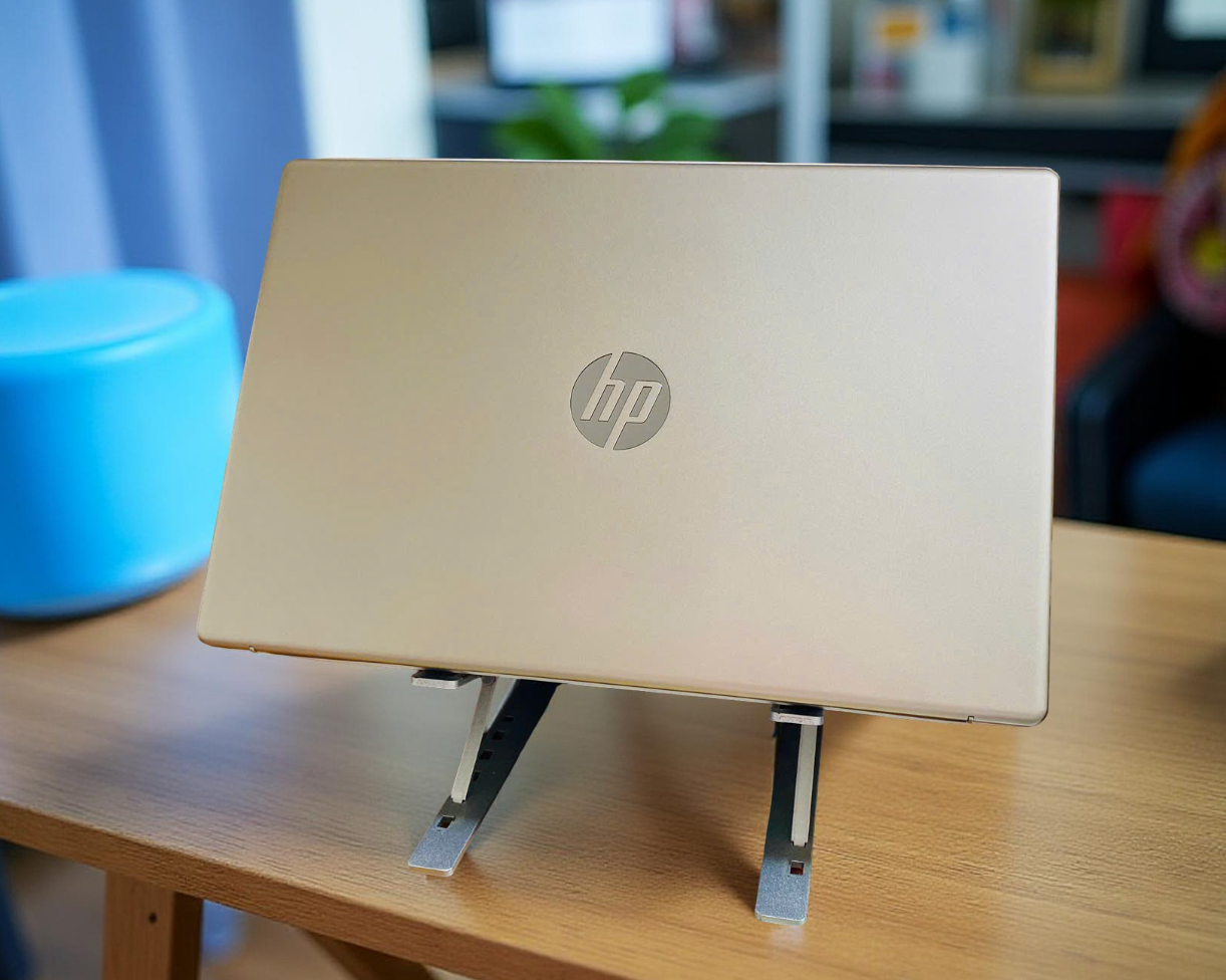 LAPTOP HP 15 FD0303TU i3 1315U 15.6INCH FHD VIỀN MỎNG VĂN PHÒNG MỎNG NHẸ GIÁ RẺ1