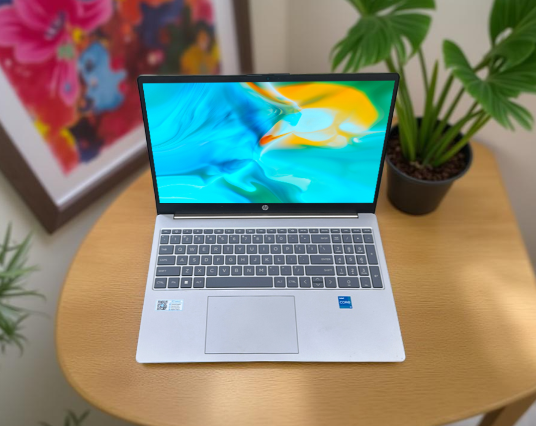 LAPTOP HP 15 FD0303TU i3 1315U 15.6INCH FHD VIỀN MỎNG VĂN PHÒNG MỎNG NHẸ GIÁ RẺ4