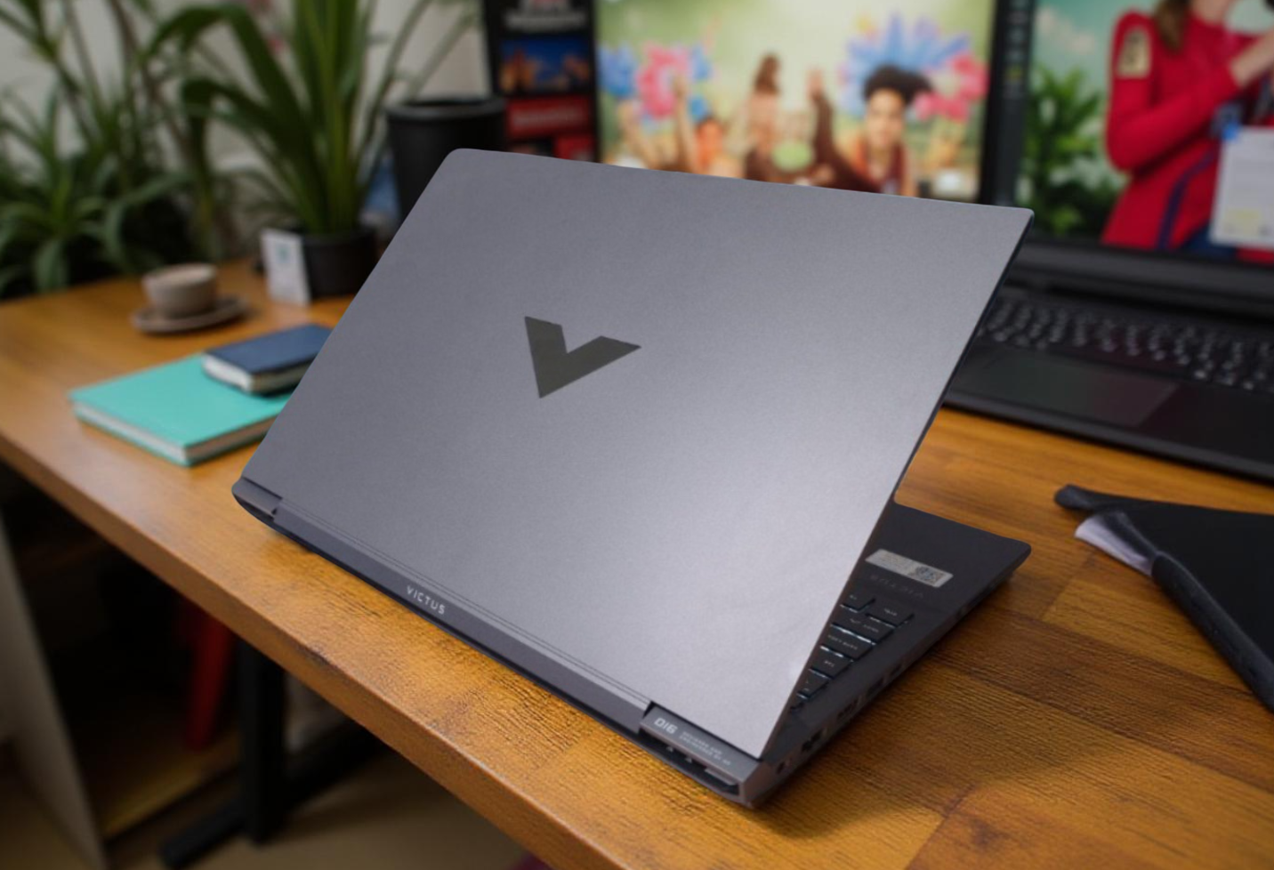 LAPTOP HP VICTUS 15 FA1139TX i5 12450H RTX 2050 4GB 15.6INCH FHD 144HZ GAMING THẾ HỆ MỚI GIÁ RẺ2