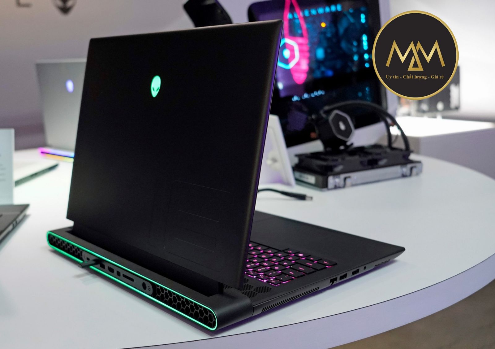 DELL ALIENWARE M18 R1 2023 I9 13900HX