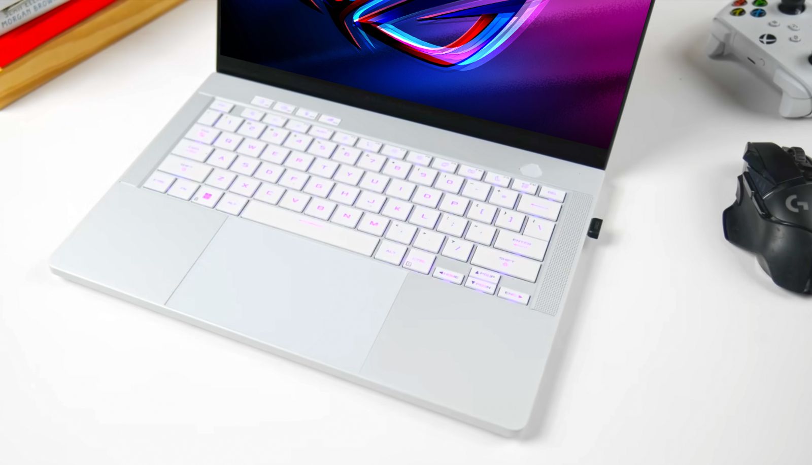 ASUS ROG ZEPHYRUS G14 GA403 2024