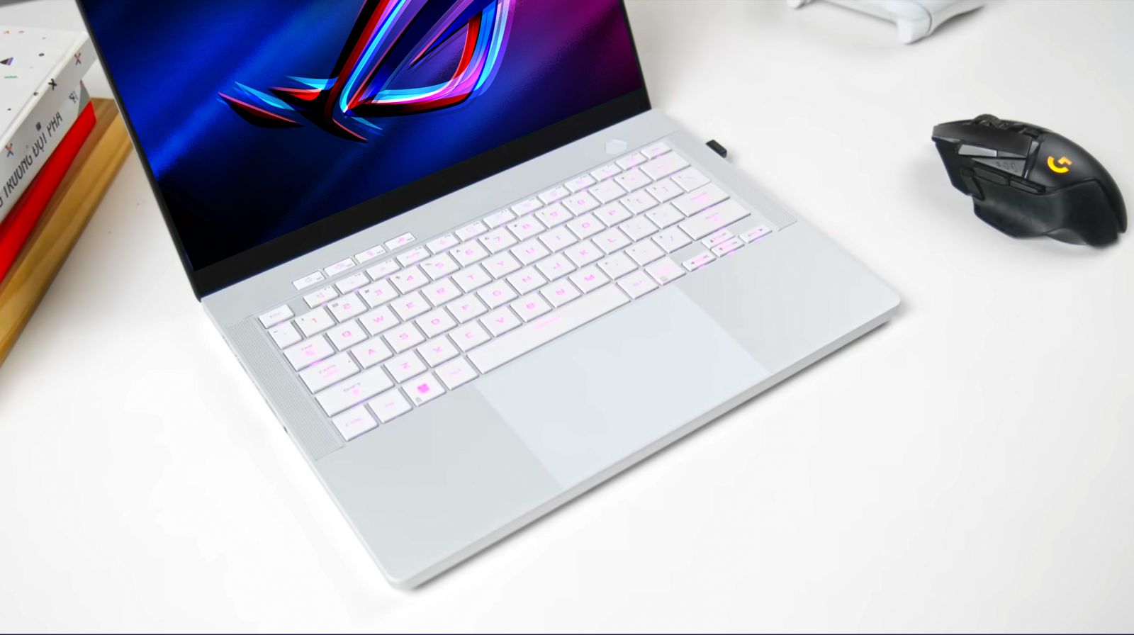 ASUS ROG ZEPHYRUS G14 GA403 2024