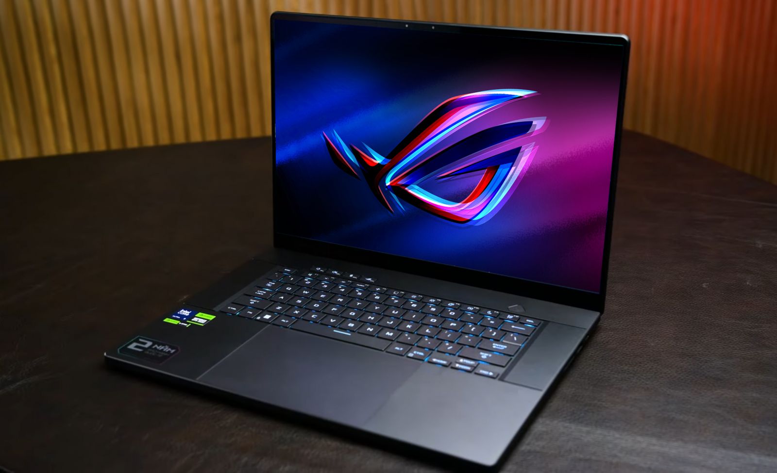 ASUS ROG ZEPHYRUS G16 GU605 2024