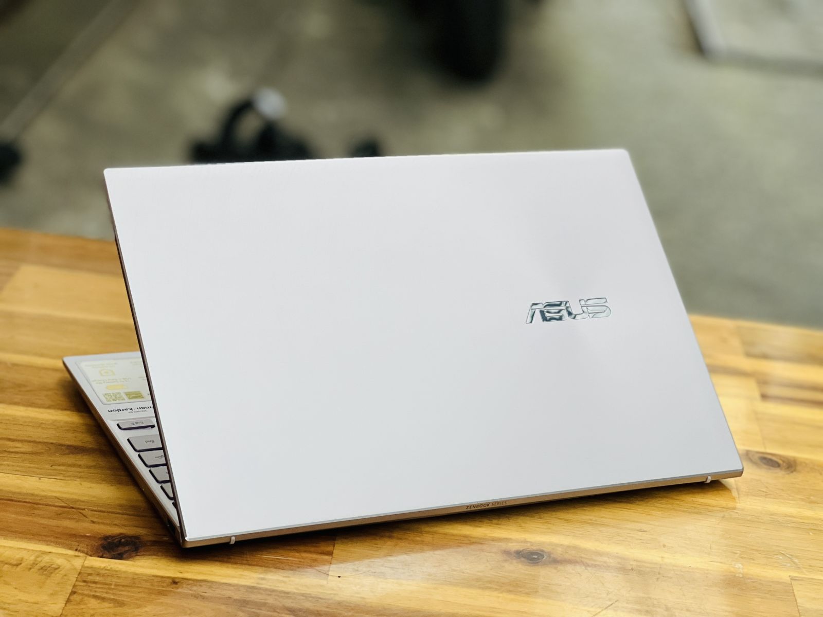 Asus Zenbook UX425EA i5 1135G7 Gen 11/ Ram8G/ SSD512/ Full HD/ Tràn Viền/ Siêu Mỏng/ Vỏ Nhôm/ Giá rẻ
