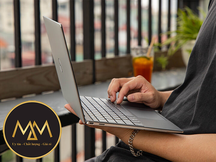 DELL XPS 13 9310 I7 1165G7 CŨ GIÁ RẺ