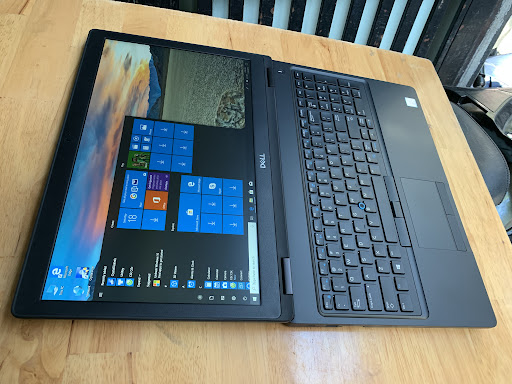Hình ảnh Dell Latitude E5590 i7 8650 Giá rẻ