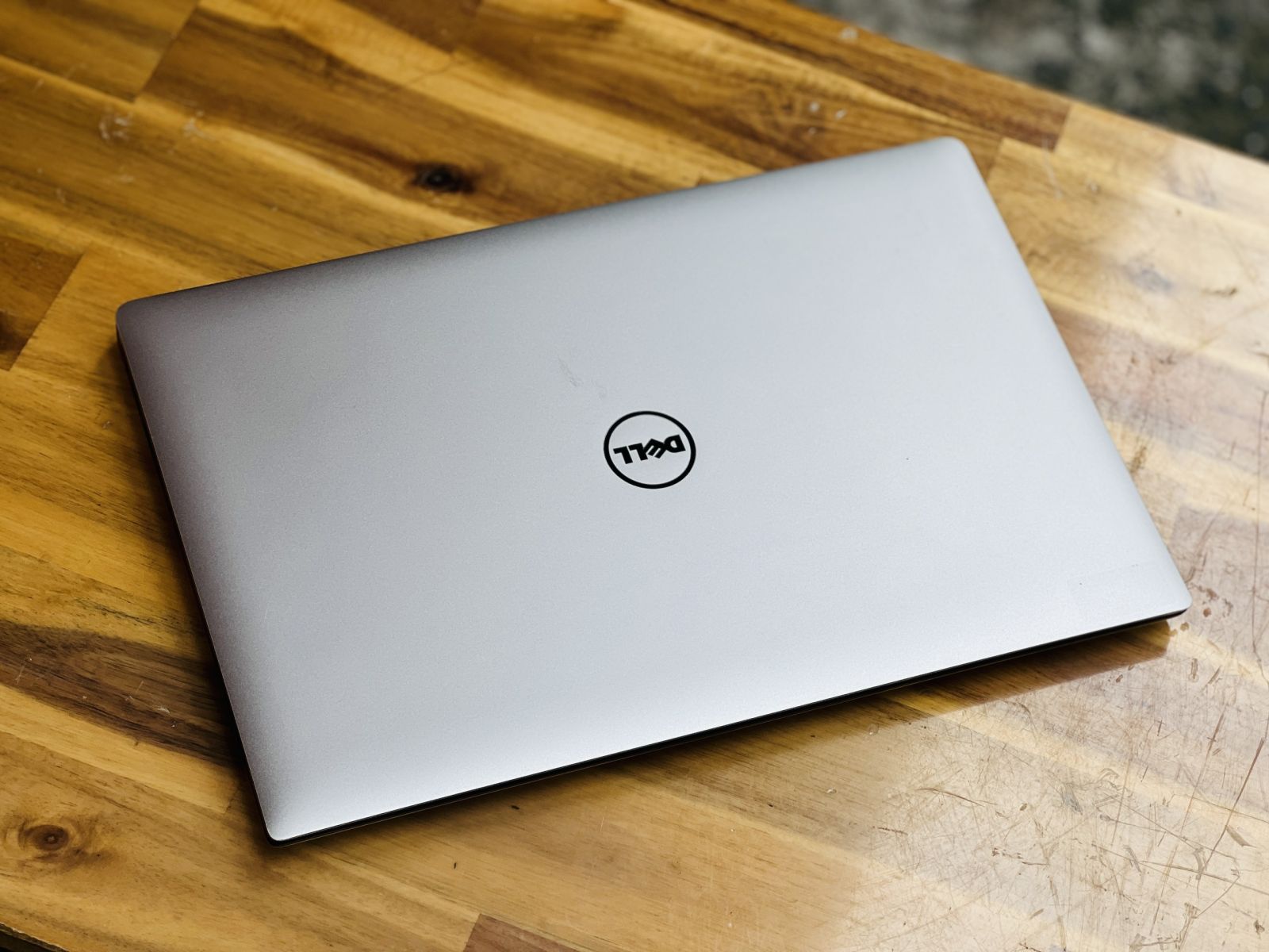 DELL PRECISION 5520 I7 6820H/ RAM 16G/ Quadro M1200/ 15.6inch Tràn Viền/ Full HD IPS/ LAPTOP CHUYÊN ĐỒ HỌA/ GIÁ RẺ