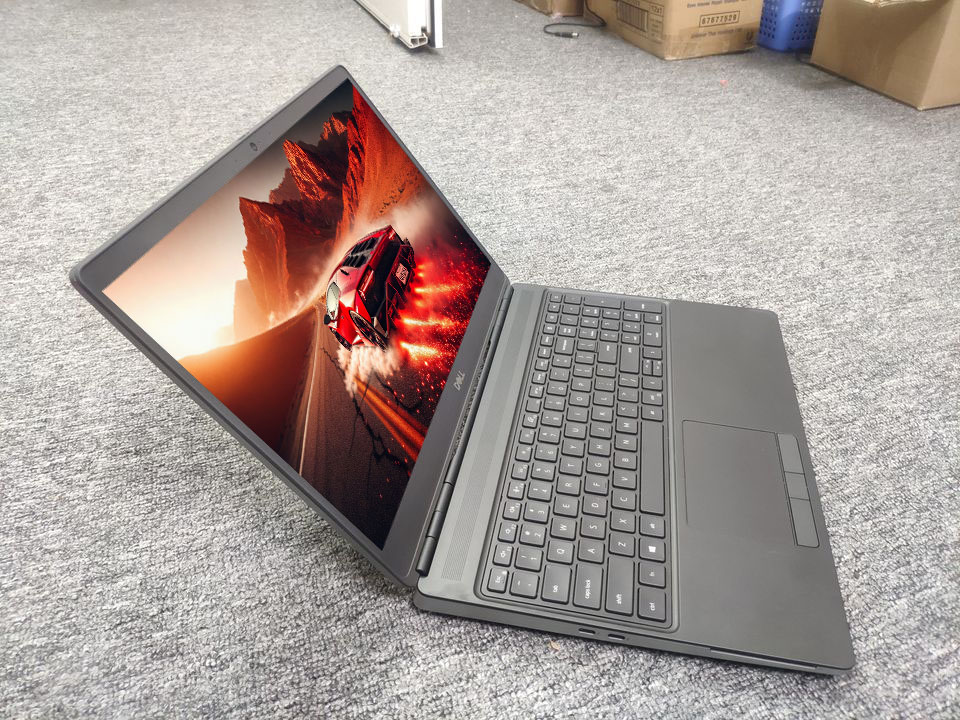 SO SÁNH DELL PRECISION 5550 i7 VÀ DELL PRECISION 7550 i7