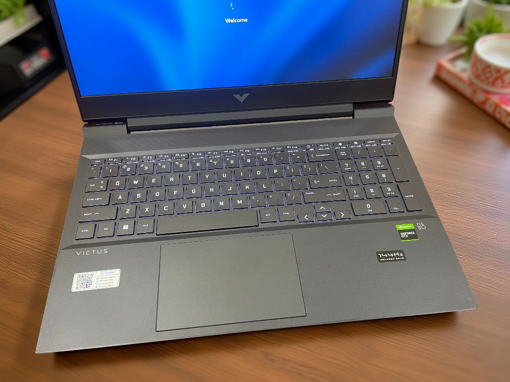 HP GAMING VICTUS 16 i5 11400H