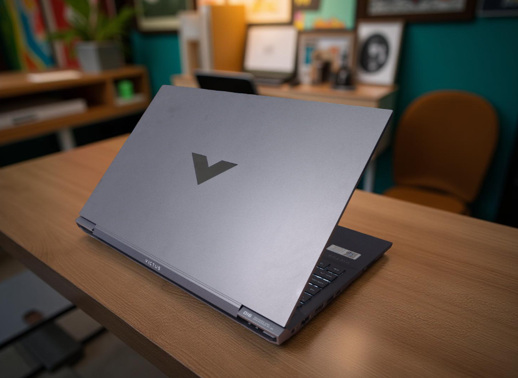 HP GAMING VICTUS 16 i5 11400H