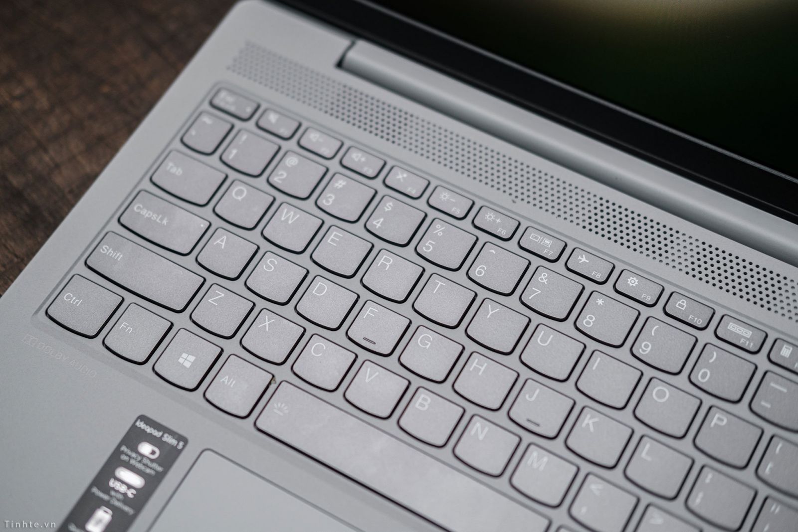 Laptop Cũ 99% LENOVO IDEAPAD SLIM 5 15IIL05 I5 1035G1/ 8GB/ SSD 256GB/ Vga MX330/ 15.6inch/ Full HD/ Giá rẻ