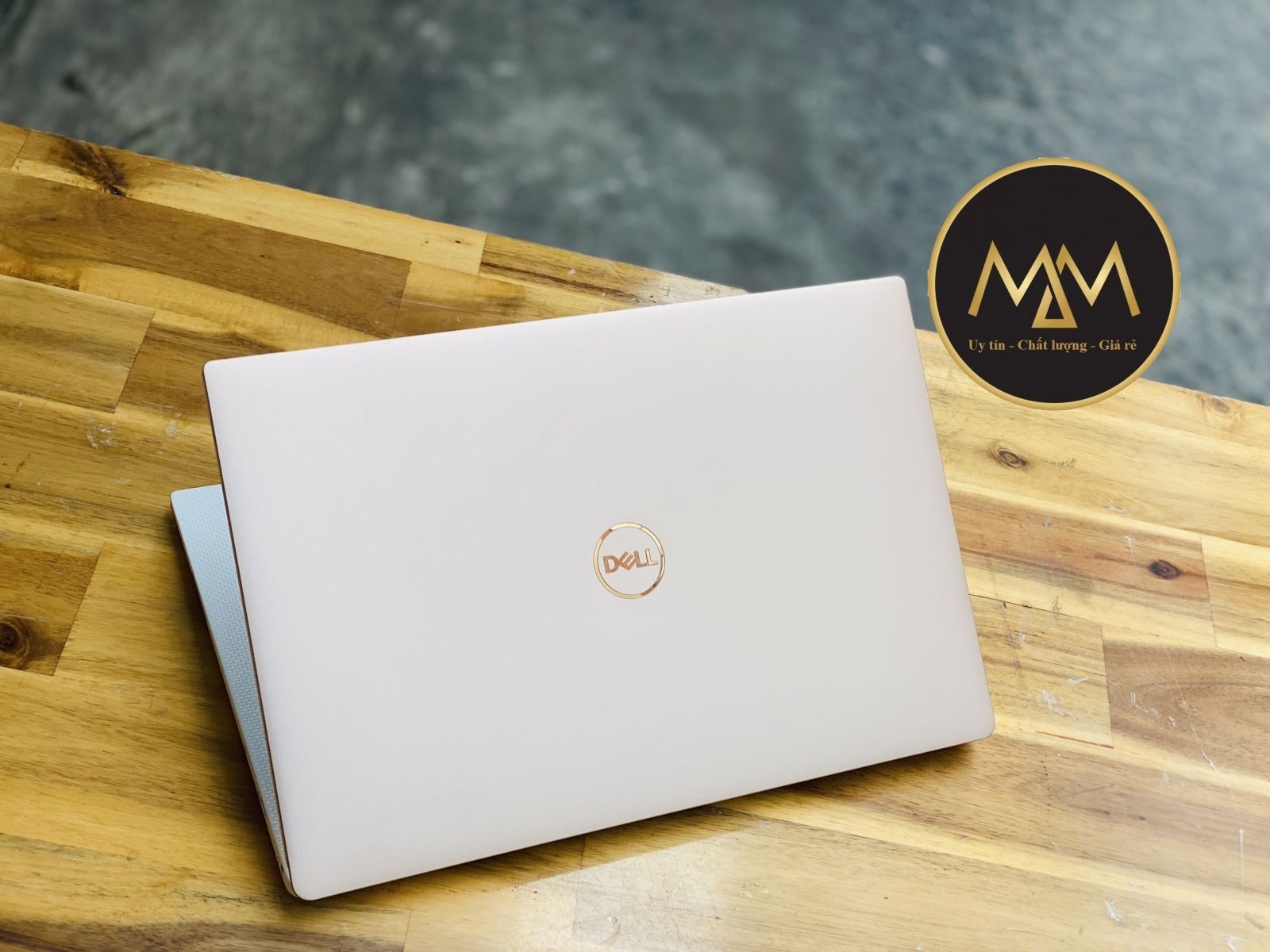 Laptop-Dell-i7-siêu-mỏng