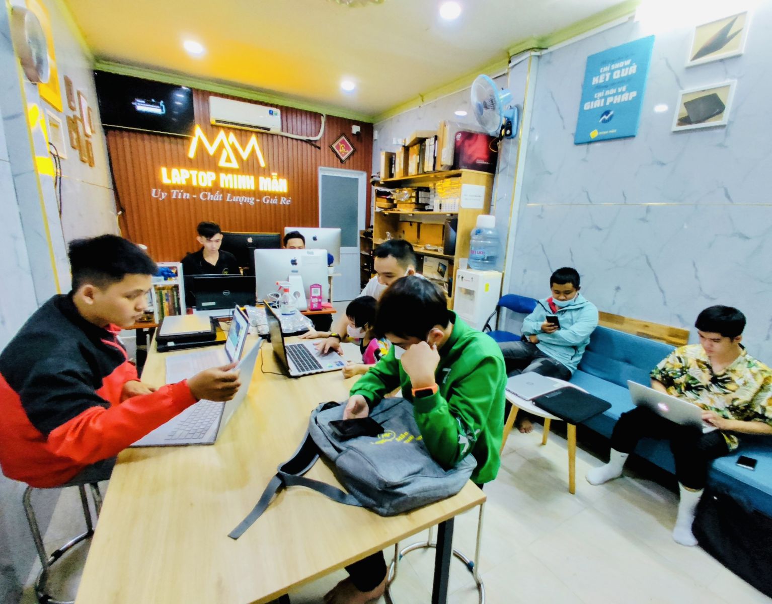 Laptop-cũ-chơi-game-dưới-12-triệu-cấu-hình-cao