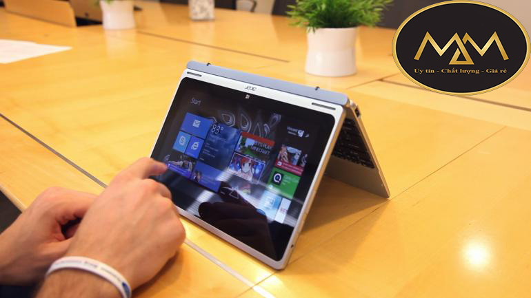 Thay-màn-hình-laptop-Acer-giá-rẻ-Tân-Bình