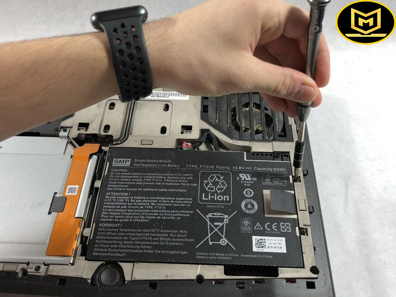 Thay-pin-laptop-Dell-quận-8