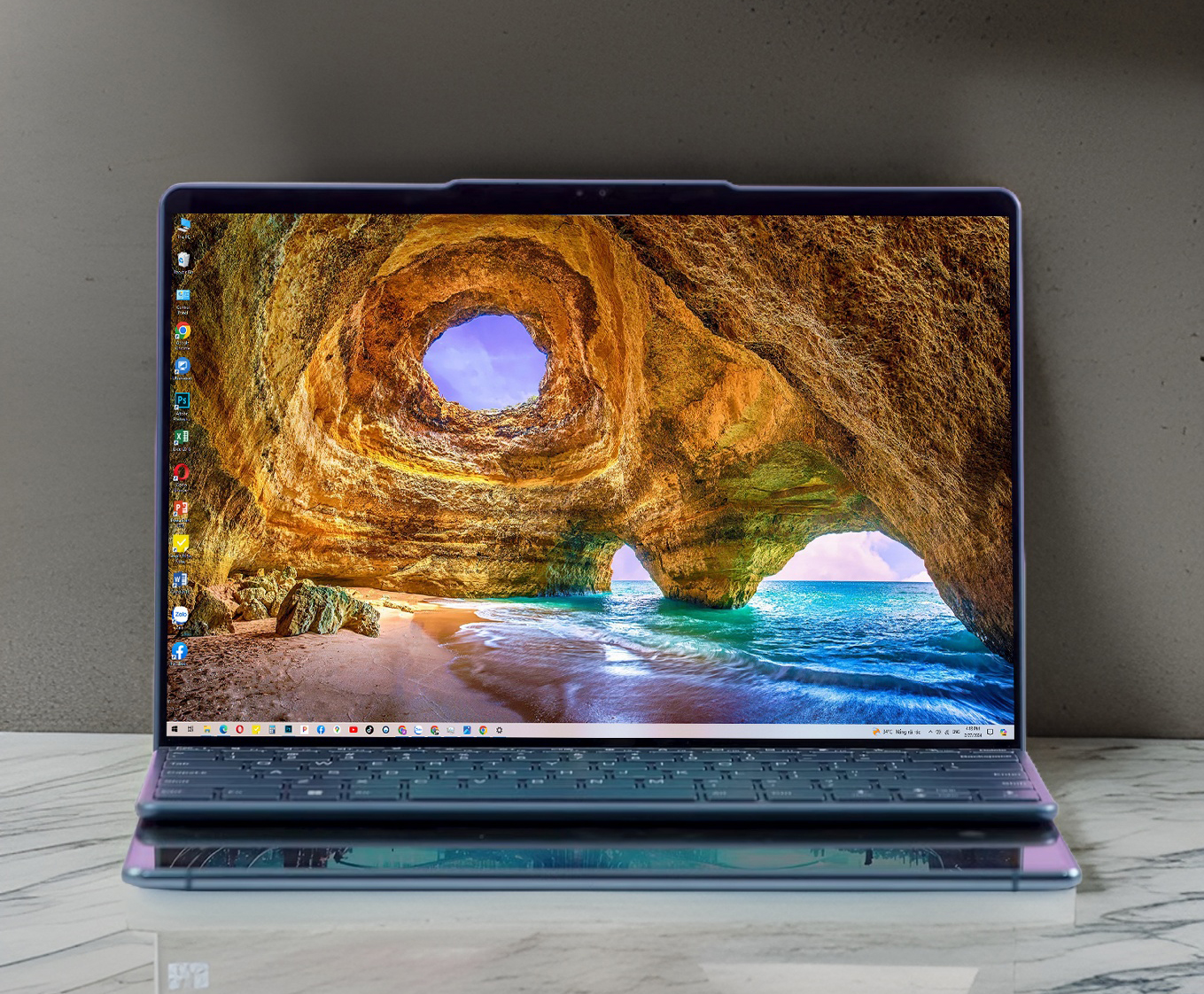 Lenovo Yoga Book 9i 2023