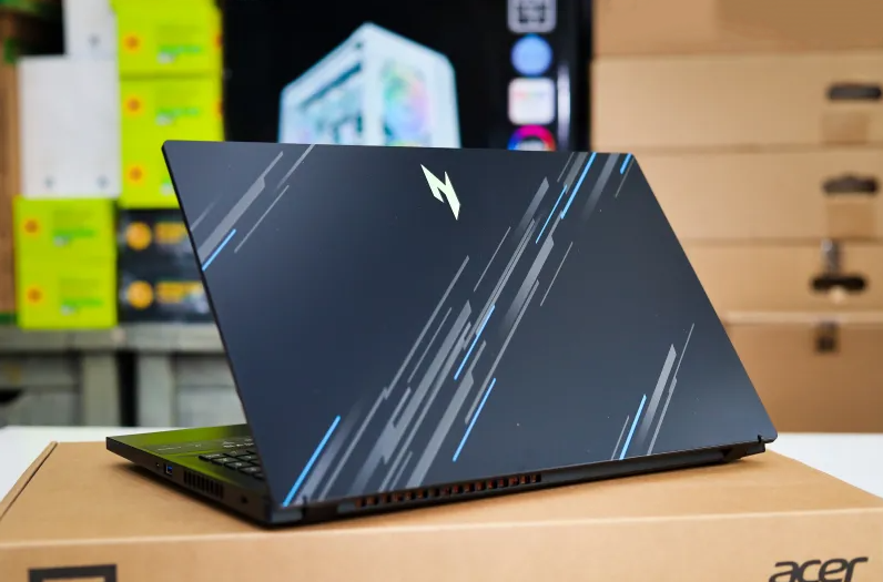 ACER NITRO V GAMING ANV15-51 i5 13420H