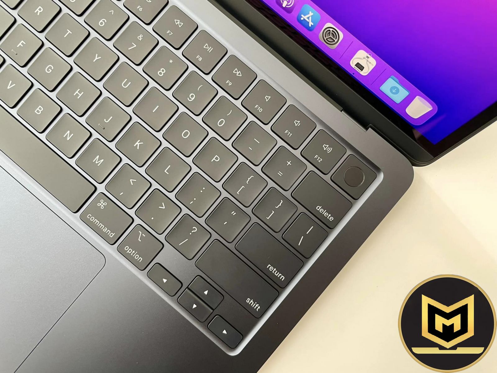 MACBOOK AIR M2 2022 MLY33SA-A RAM 8GB SSD 256GB 13.6INCH