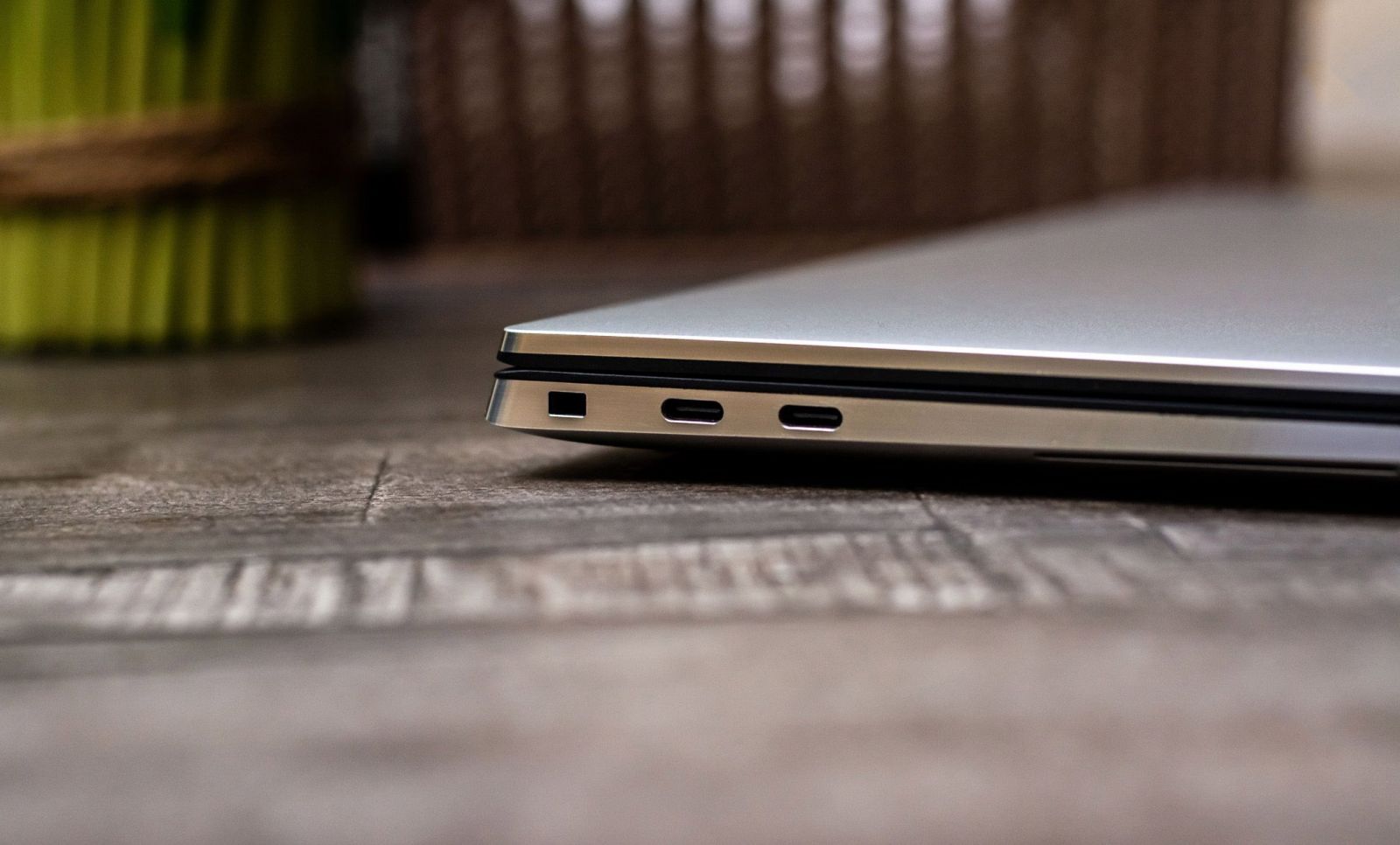 Dell XPS 15 9500 I7 10750H/ 16GB/ SSD 512GB/ Full HD GTX 1650TI 4GB/ Laptop Chuyên Đồ Họa/ Giá rẻ