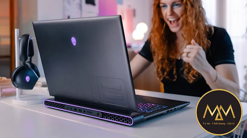 DELL ALIENWARE M18 R1 2023 I9 13900HX