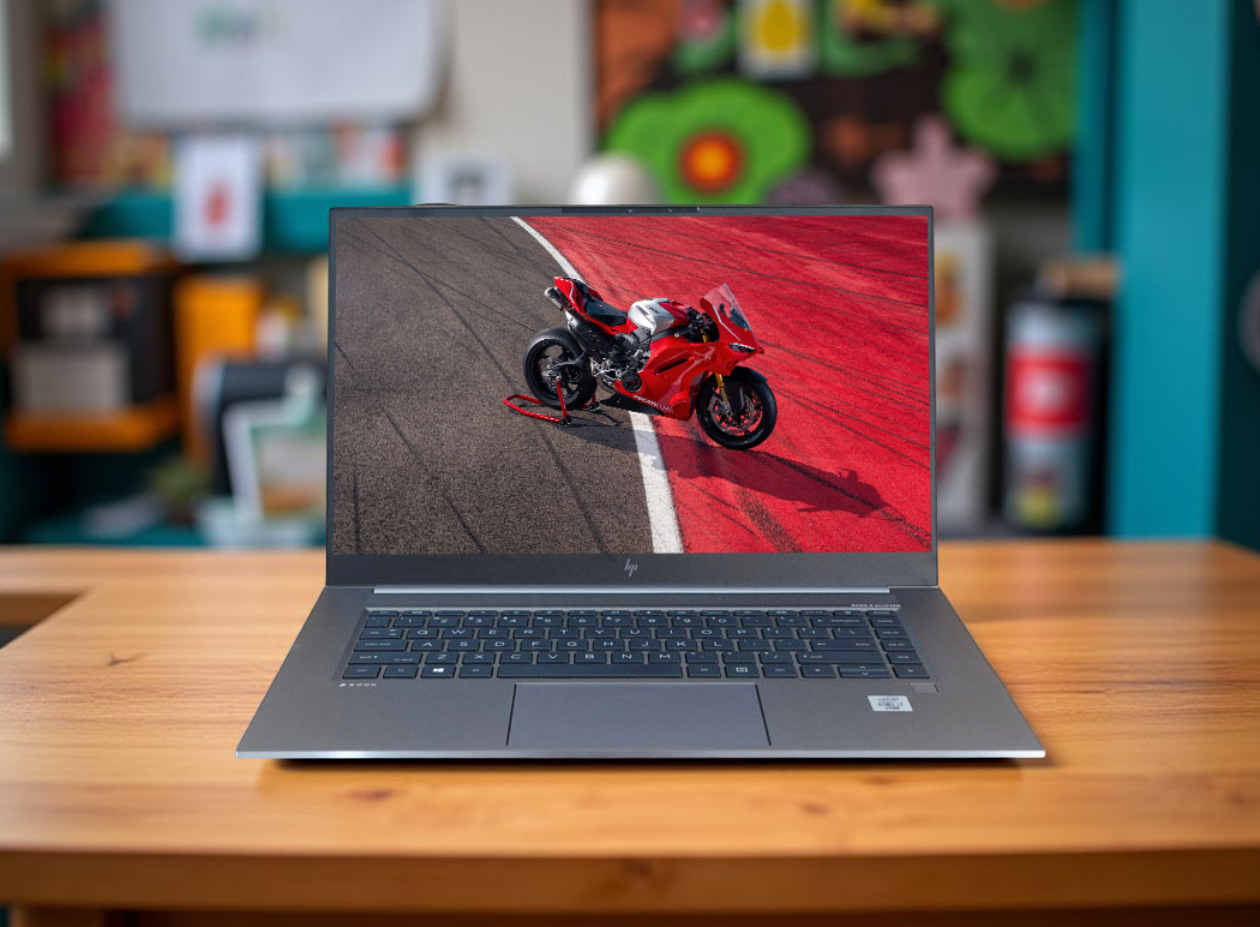 HP ZBOOK STUDIO 15 G7 i7 10850H