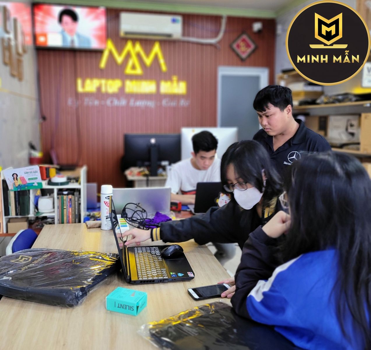 LAPTOP 15INCH MỎNG NHẸ DƯỚI 10 TRIỆU ĐÁNG MUA