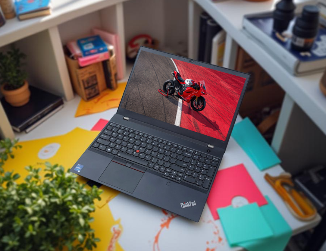THINKPAD T15 GEN 3 i7