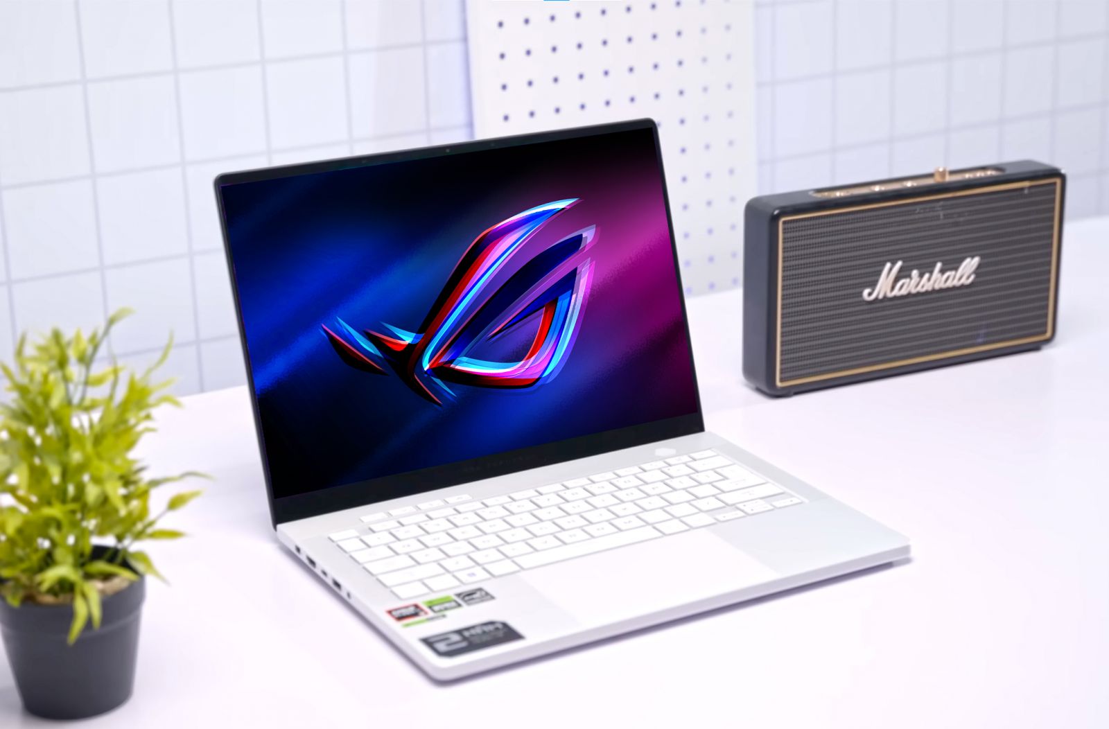 ASUS ROG ZEPHYRUS G14 GA403 2024