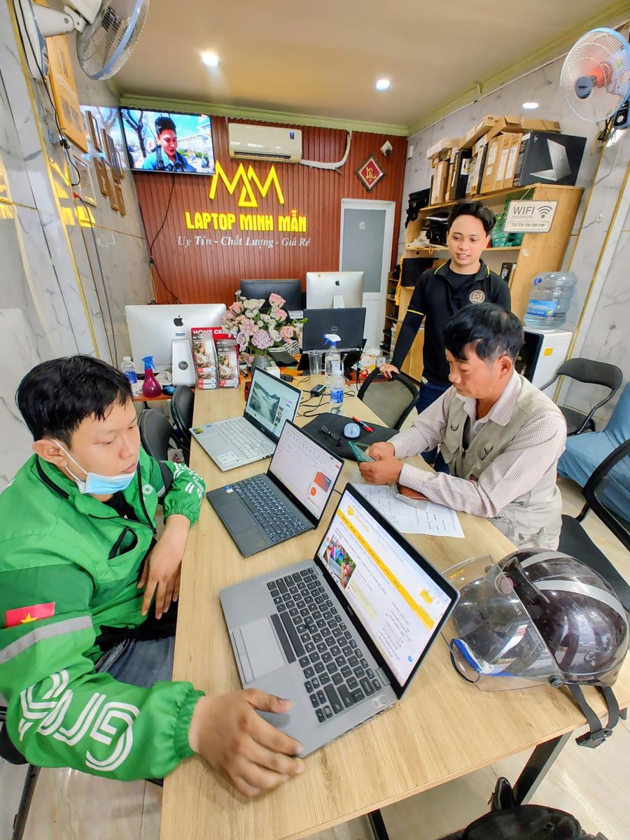 SO SÁNH CHI TIẾT THINKPAD X1 CARBON GEN 9 i7 GEN 11 VÀ DELL LATITUDE 7420 i7 CARBON