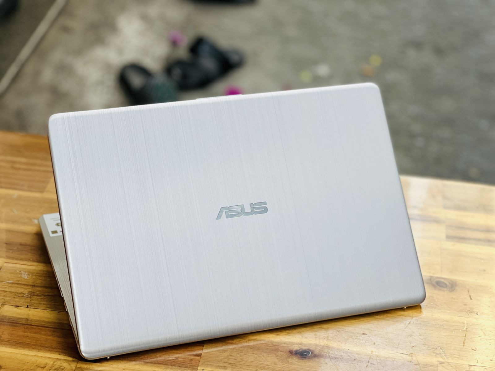 Laptop cũ giá rẻ 99%/ Asus Vivobook S530 i3 8145U/ SSD/ 15.6inch Viền Siêu Mỏng/ Laptop Ultrabook Cao Cấp/ Giá rẻ