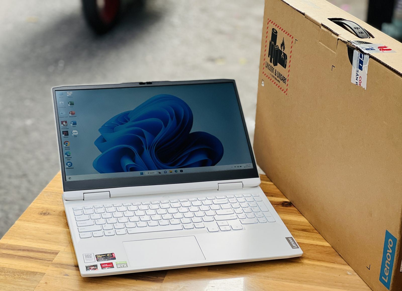 Lenovo Ideapad Gaming 3 15ARH7 Ryzen 5 6600H RTX3050 4G