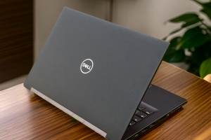 LAPTOP DELL LATITUDE 7390 i5 8350U RAM 8GB SSD 256GB 13INCH FHD VIỀN MỎNG SIÊU NHẸ