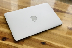 GIÚP BẠN TÌM CHO MINH 1 CỬA HÀNG BÁN LAPTOP CŨ UY TÍN