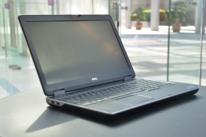 LAPTOP CŨ GIÁ RẺ HÓC MÔN