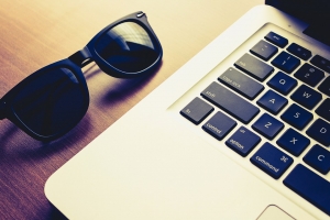 THU MUA MACBOOK CŨ GIÁ CAO QUẬN TÂN PHÚ