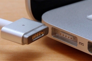 MUA SẠC LAPTOP MACBOOK QUẬN 12