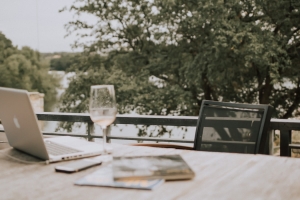 MUA LAPTOP CŨ UY TÍN ĐIỂM ĐẾN LÝ TƯỞNG CHO NGƯỜI THÔNG MINH